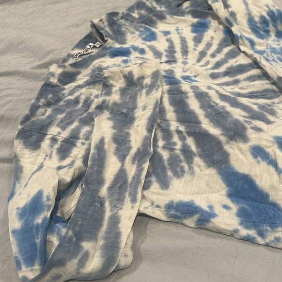 PAM & GELA blue & white, cropped, ltie-dye top. Size P - Picture 4 of 9